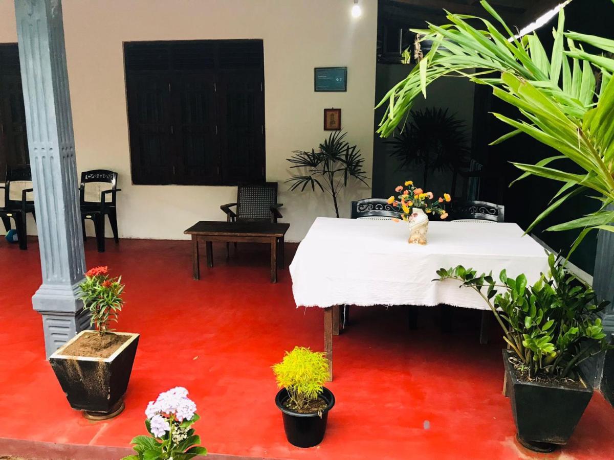 Kavidi Villa Home Stay แทนกาลเล ภายนอก รูปภาพ